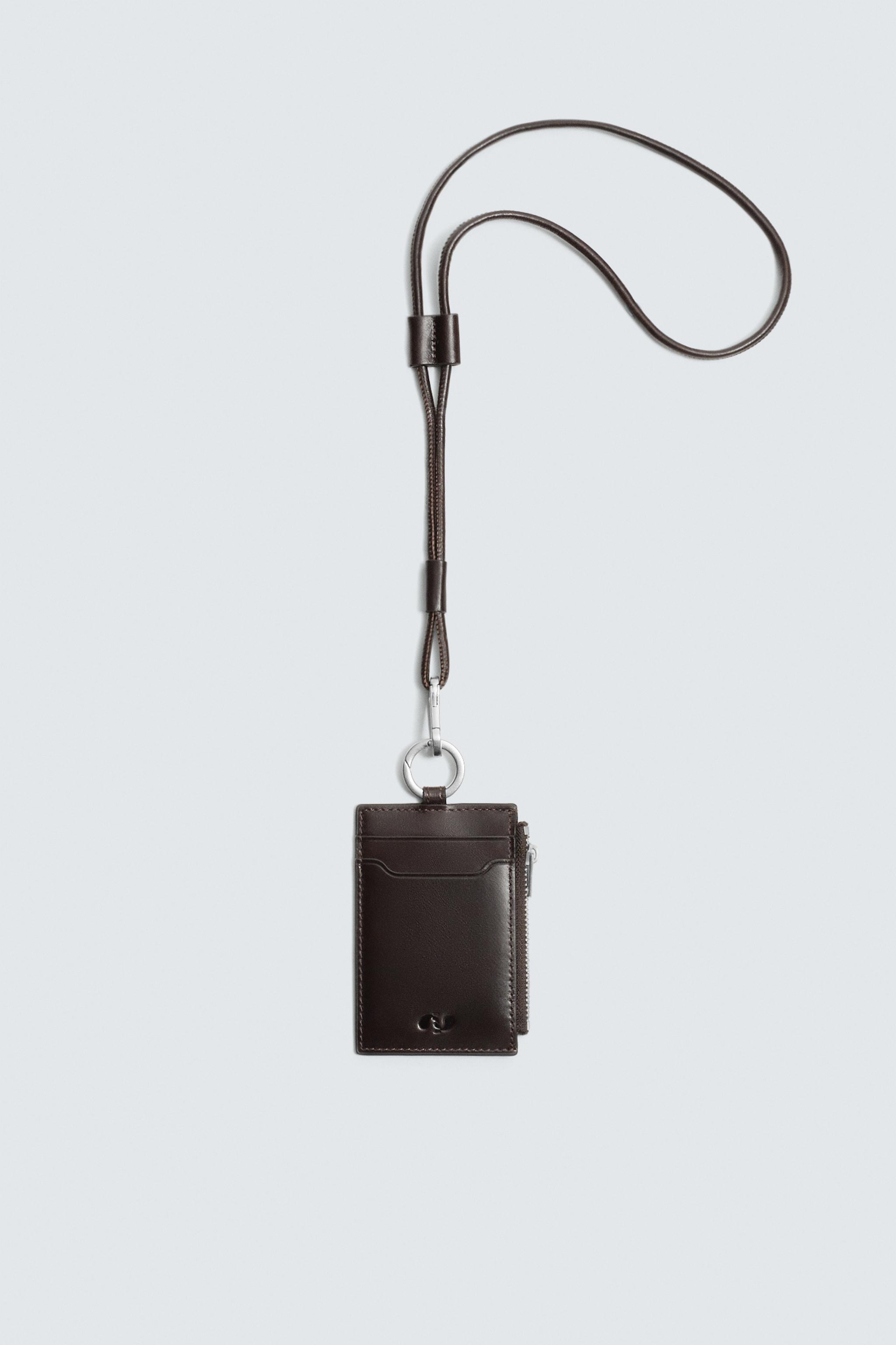 PORTE-CARTES EN CUIR AVEC PENDENTIF